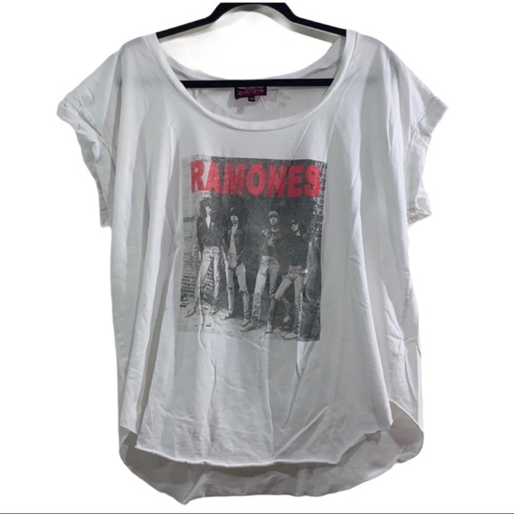 Ramones Tops - The Ramones high low short sleeve band t-shirt
